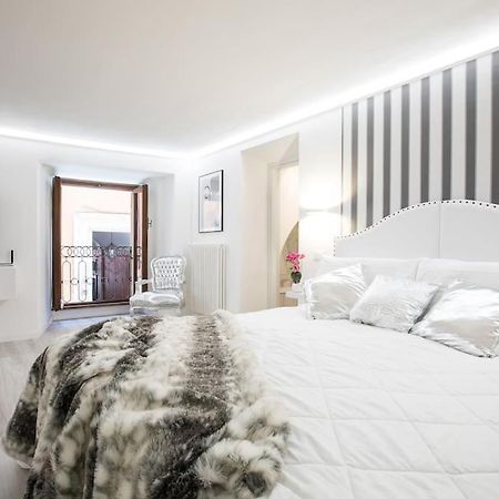 My Piazza Navona Jacuzzi Suite -Topcollection Rom Exteriör bild