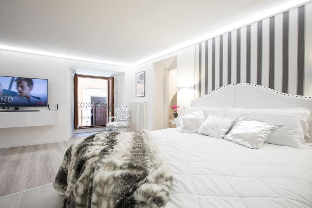 My Piazza Navona Jacuzzi Suite -Topcollection Rom Exteriör bild