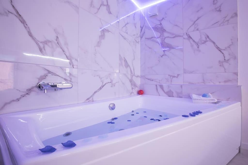 My Piazza Navona Jacuzzi Suite -Topcollection Rom Exteriör bild